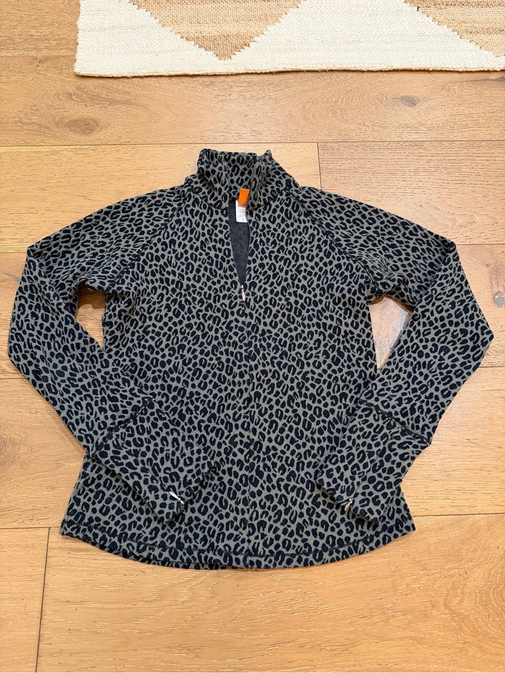 Lucy Activewear Animal Print Quarter-Zip Top in Gray & Black XS Like New